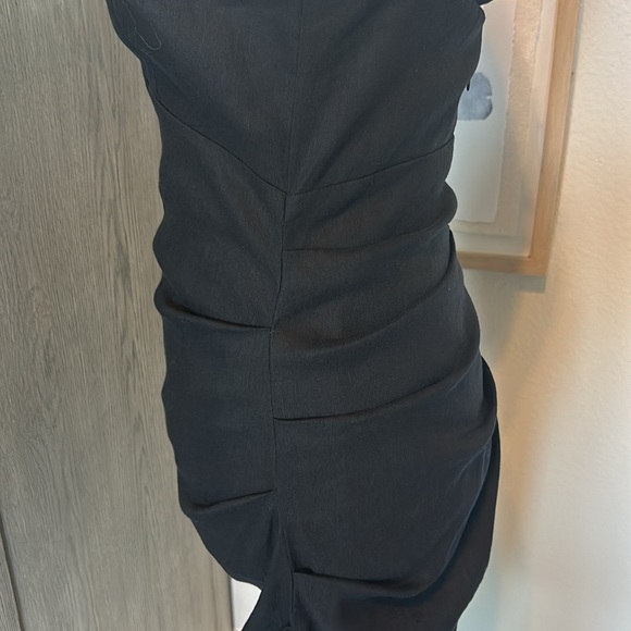 Nicole Miller: Fitted Linen Midi Dress - Picture 6 of 12